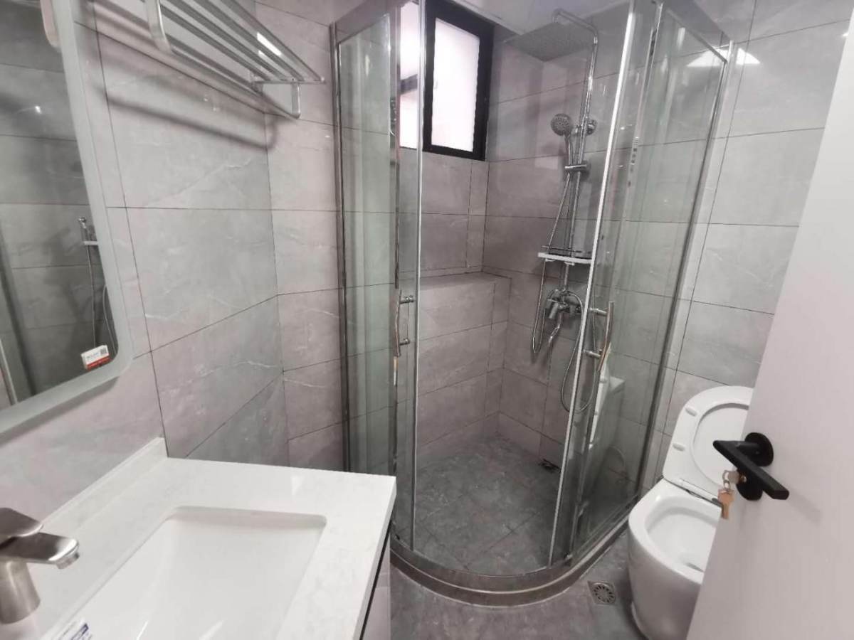 Housing image — Bathroom