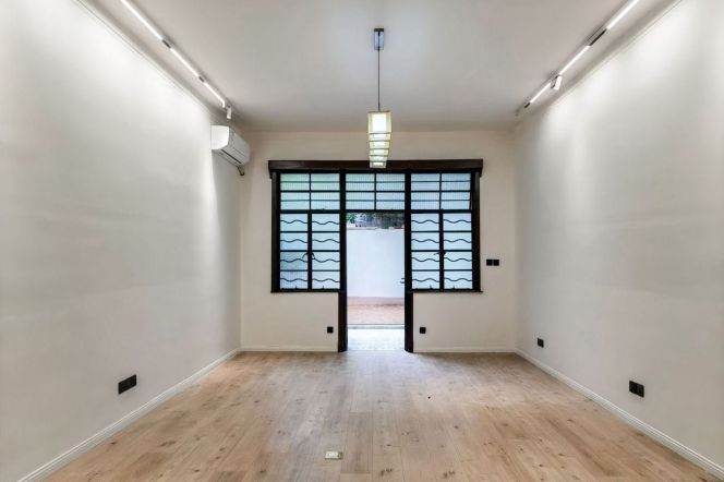 Spacious Studio Heritage Apartment in Old Xuhui (L1)