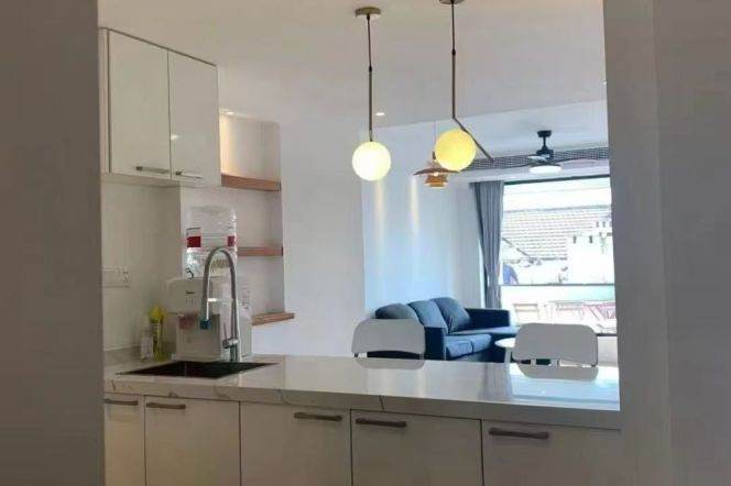 Spacious 2BR Apartment in Old Xuhui with Floor-to-Ceiling Windows (L2/L7/L14)