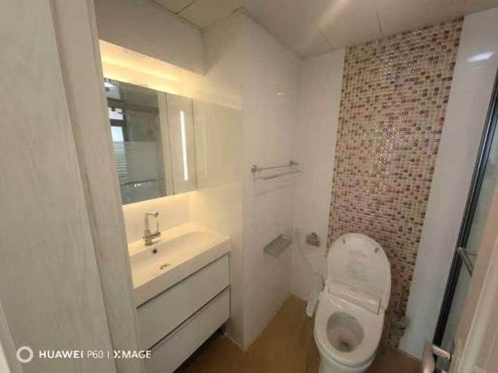 Housing image — Bathroom