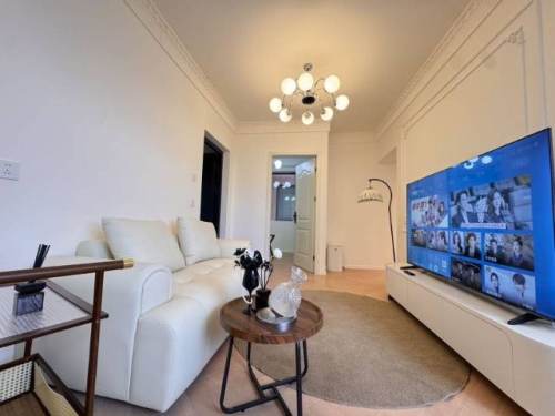 Housing image — Living Room