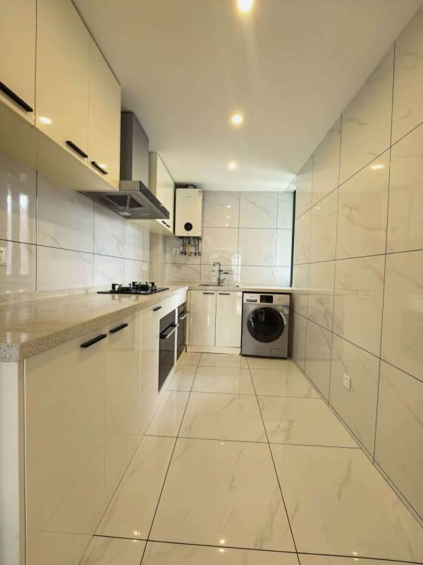 Housing image — Kitchen