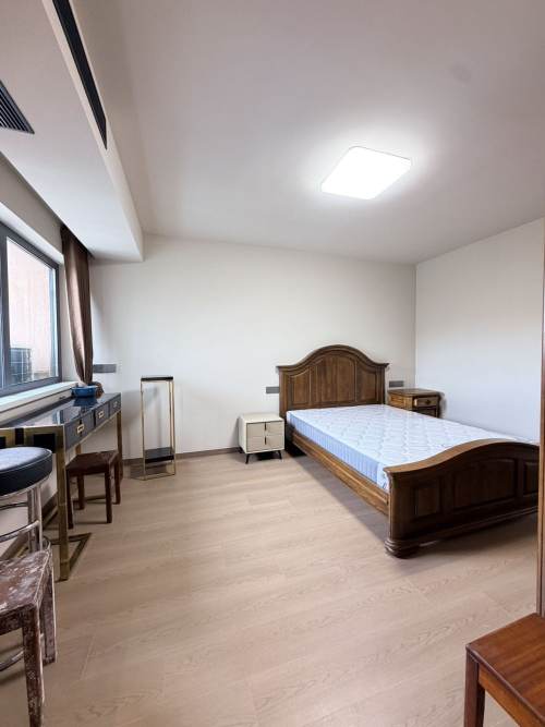 Housing image — Bedroom