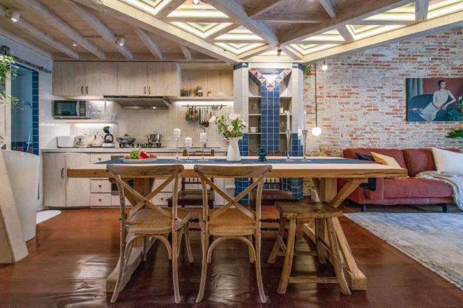 Historic 2BR Lane House near Jing'an Temple with Terrace (L2/L7/L14)