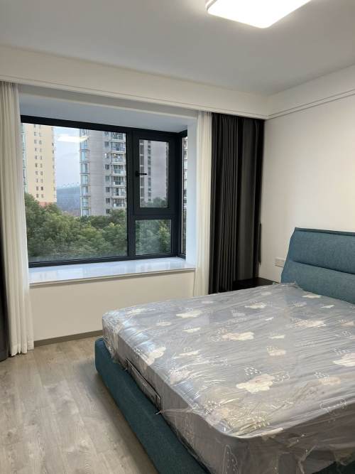 Housing image — Bedroom