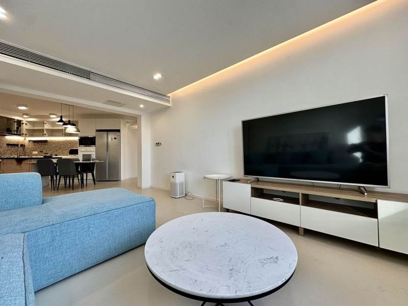 Housing image — Living Room