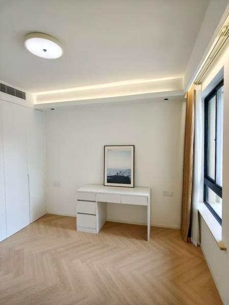 Housing image — Bedroom