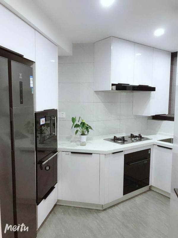 Housing image — Kitchen