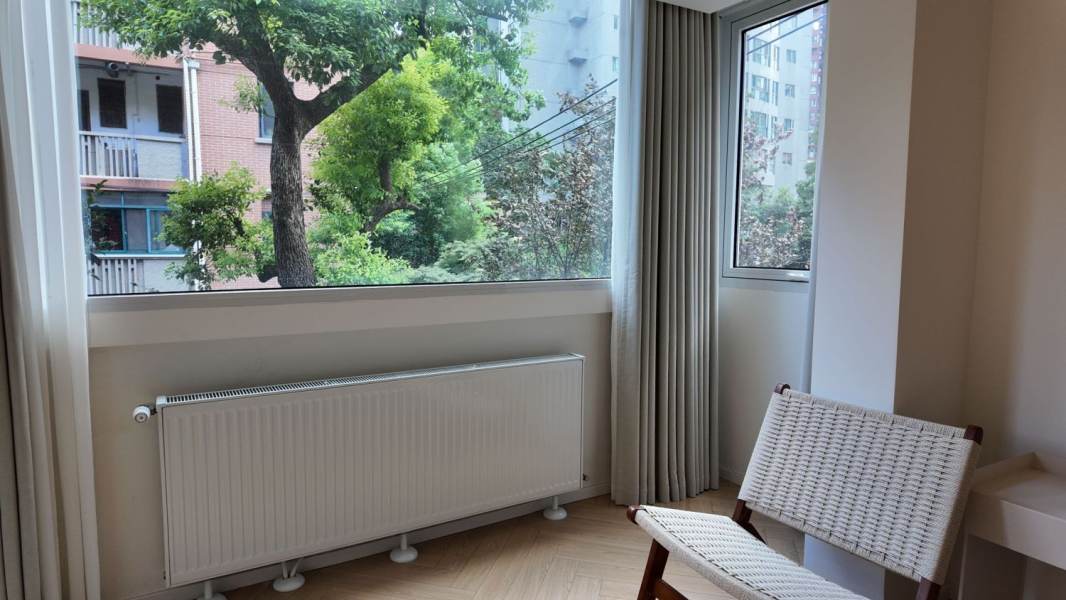 Housing image — Balcony