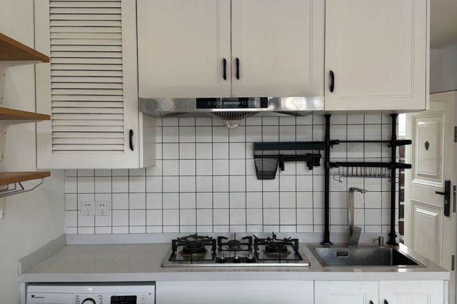 1BR Apartment in Jing'an