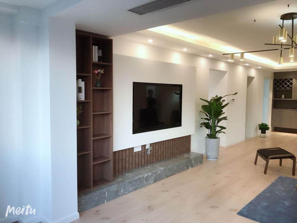 Housing image — Living Room