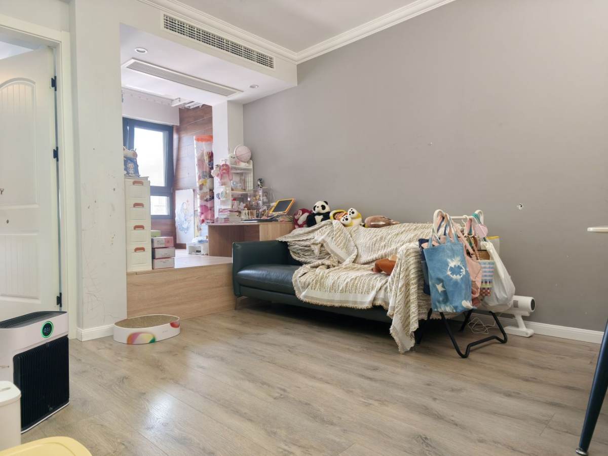 Housing image — Living Room