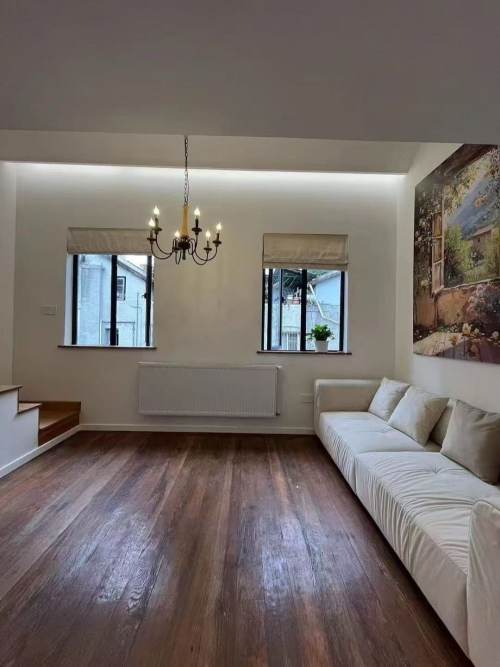 Housing image — Living Room