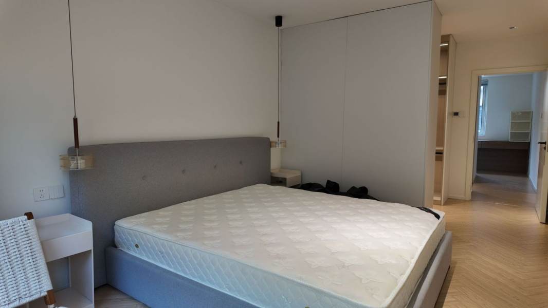 Housing image — Bedroom