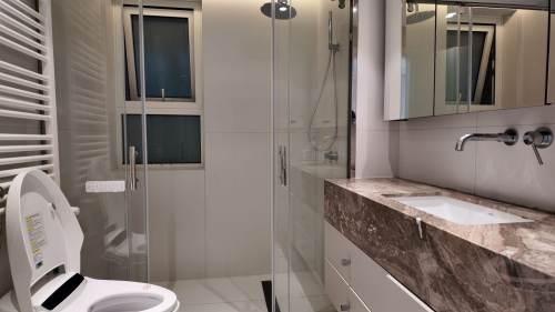 Housing image — Bathroom