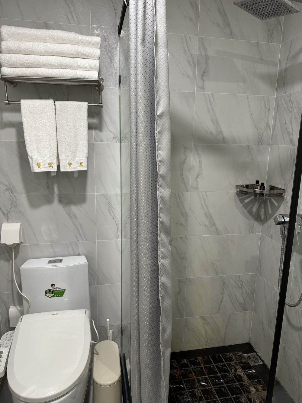 Housing image — Bathroom