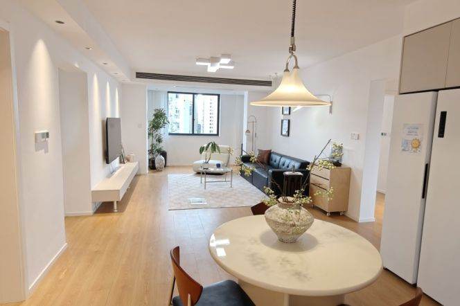 4BR Apartment near Zhongshan Park