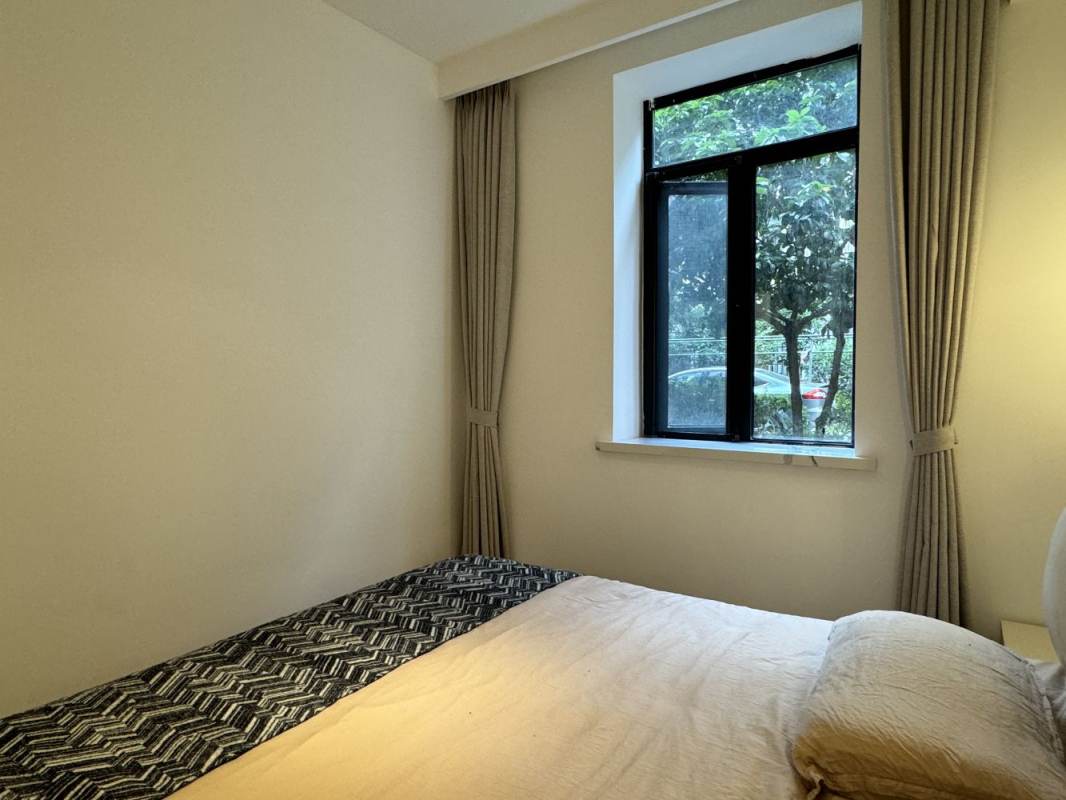 Housing image — Bedroom