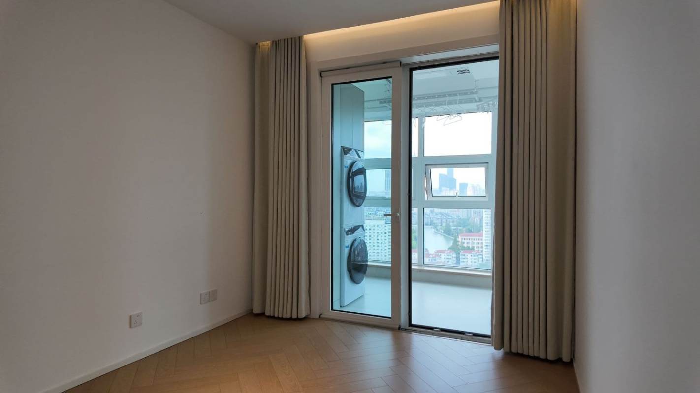 Housing image — Bedroom