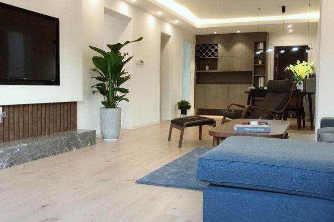 High-Floor 3BR Apartment at Sanhe Garden
