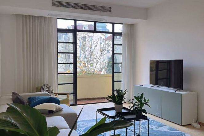 2BR Apartment in Old Xuhui (L1/L7/L9)