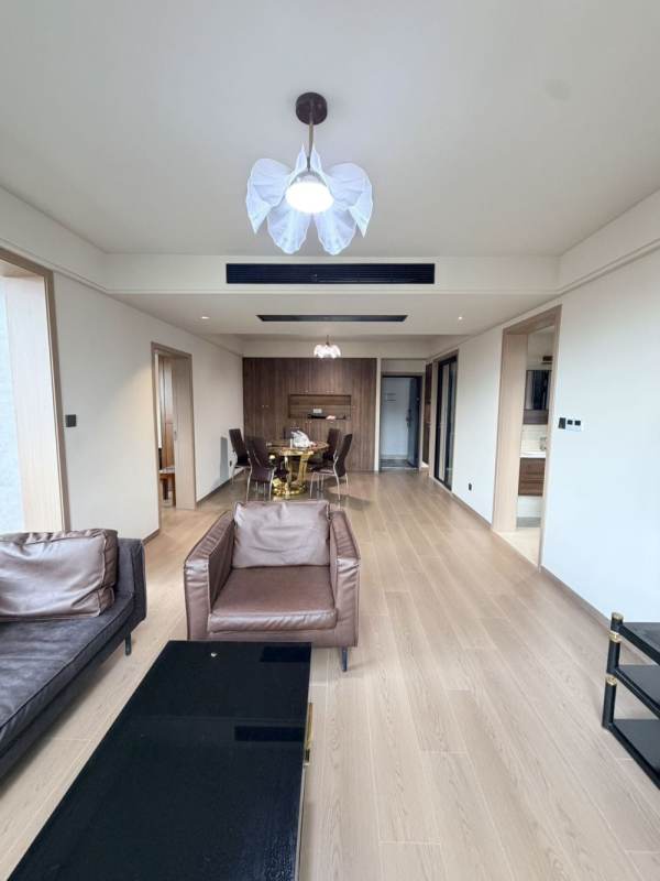 Housing image — Living Room