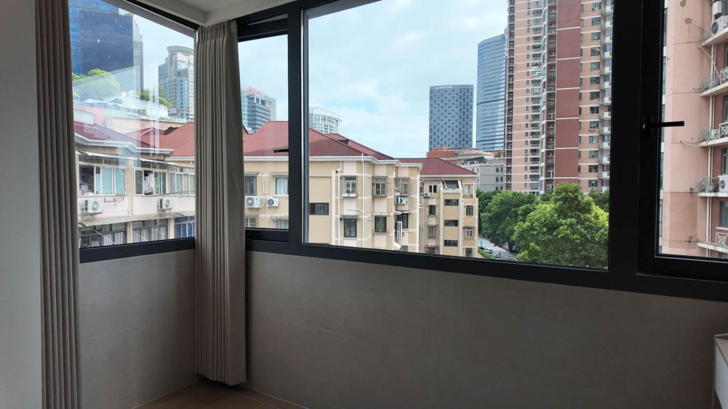 Housing image — Balcony