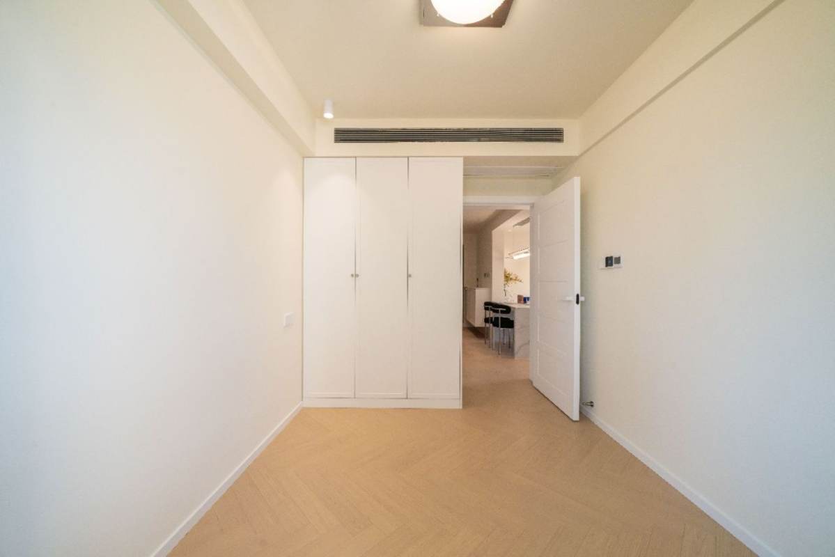 Housing image — Bedroom