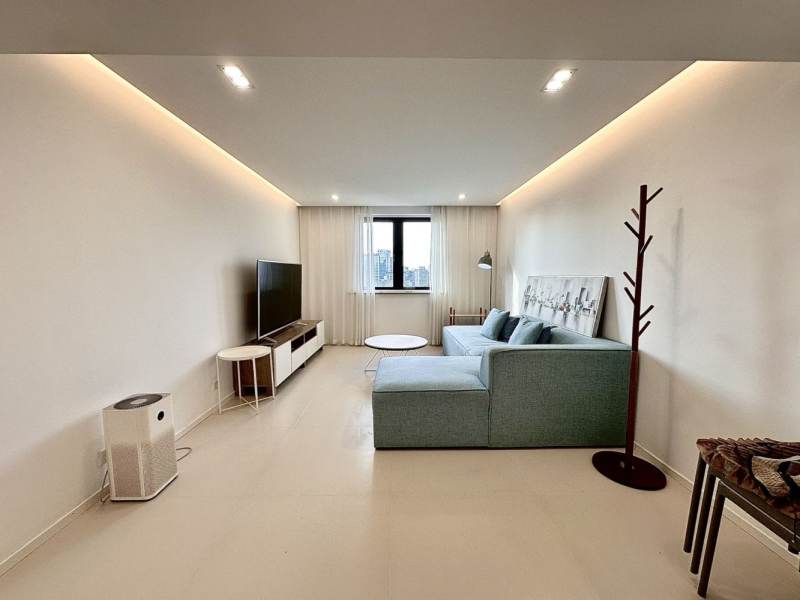 Housing image — Living Room