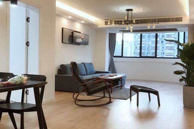 High-Floor 3BR Apartment at Sanhe Garden