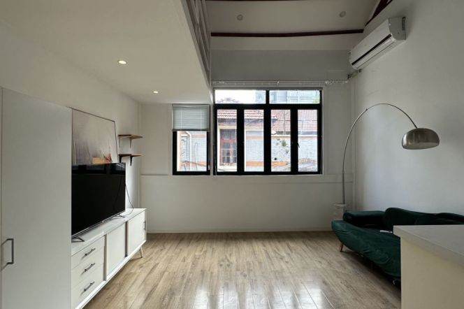 1BR Apartment in Jing'an
