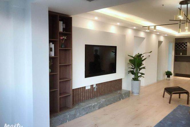 High-Floor 3BR Apartment at Sanhe Garden