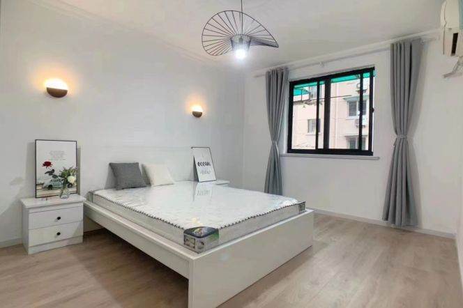 2BR Apartment near Zhongshan Park (L2/L11)