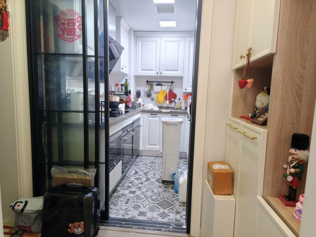 Housing image — Kitchen
