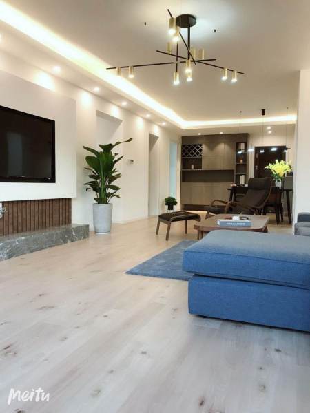 Housing image — Living Room
