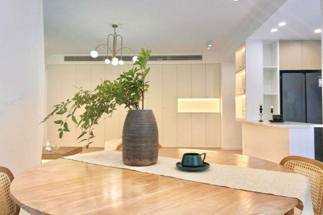 3BR Apartment in Xujiahui (L3/L4/L9)
