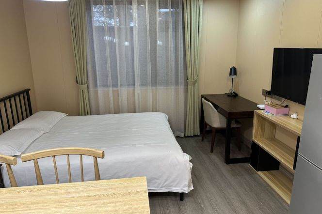 1BR Serviced Apartment near Shanghai Jiao Tong University (L1/L3/L4/L9)