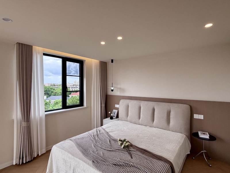 Housing image — Bedroom