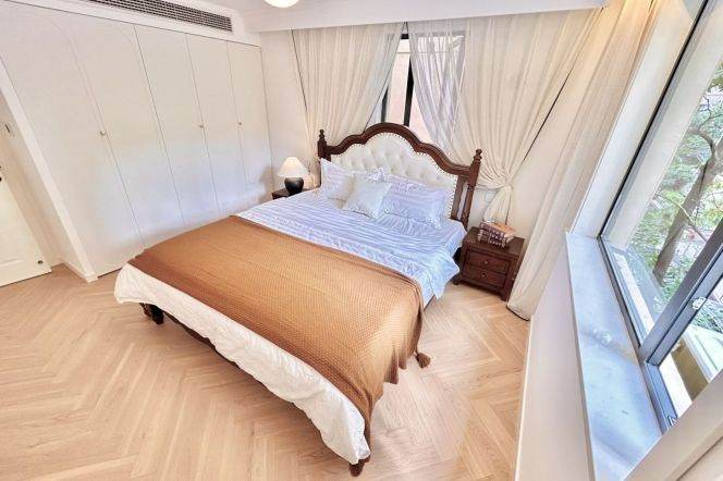 1BR Apartment in Xujiahui (L1/L9/L11)