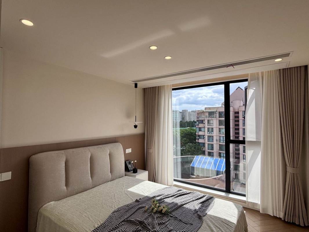 Housing image — Bedroom