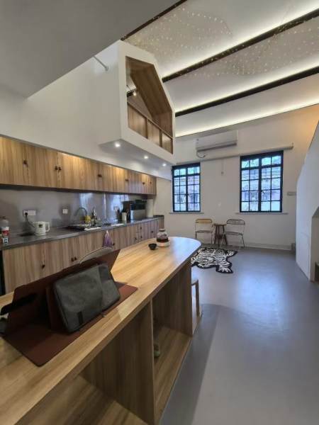 Housing image — Living Room