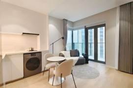 1BR Serviced Apartment near Xinjiangwancheng Metro with River View