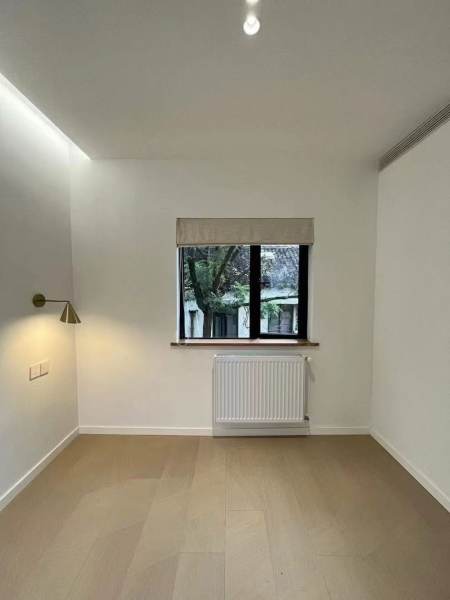 Housing image — Bedroom