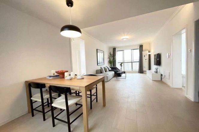 High-Floor 2BR Apartment at One Park Avenue