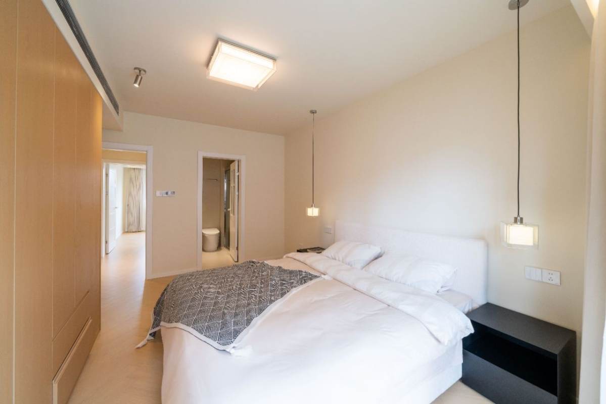 Housing image — Bedroom