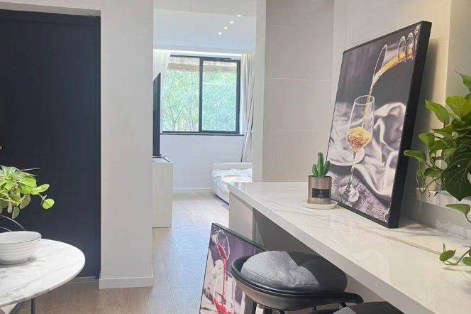2BR Apartment near Jiaotong University Metro (L10/L11)