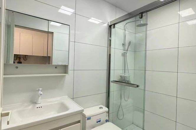 1BR Apartment near Caoyang Road Metro (L3/L4/L11/L13/L14)