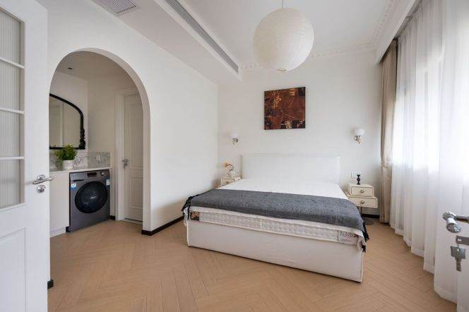 Spacious 1BR Apartment in Old Xuhui (L1/L10)
