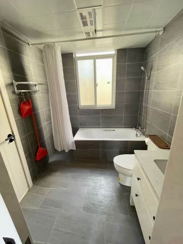 Housing image — Bathroom