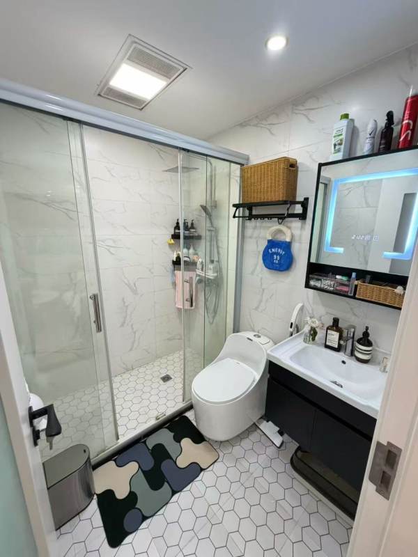 Housing image — Bathroom